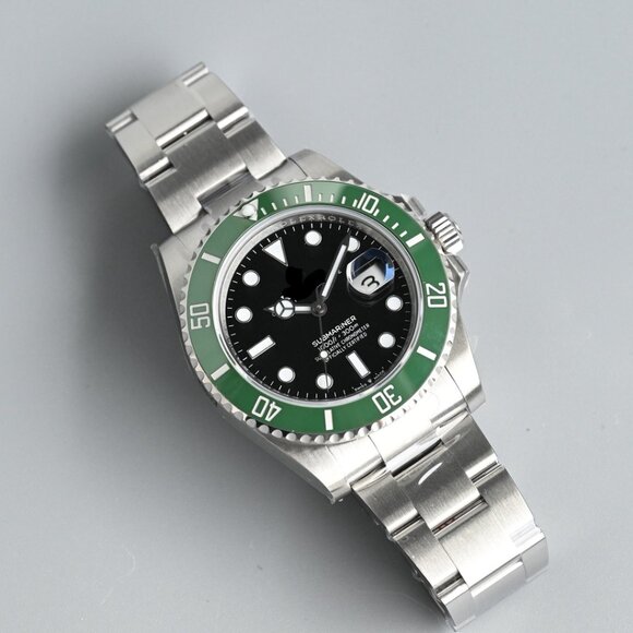 Men's Submariner Date Diver Watch | Green Ceramic Bezel & Black Dial - Picture 7 of 9